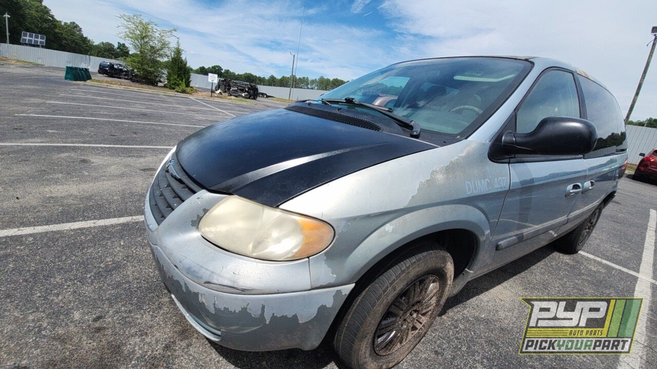 Photo of 2006 Chrysler Town & Country