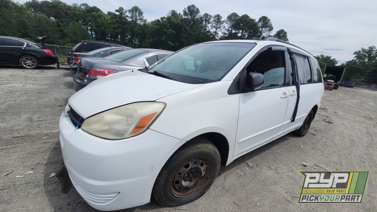 Photo of 2004 Toyota Sienna