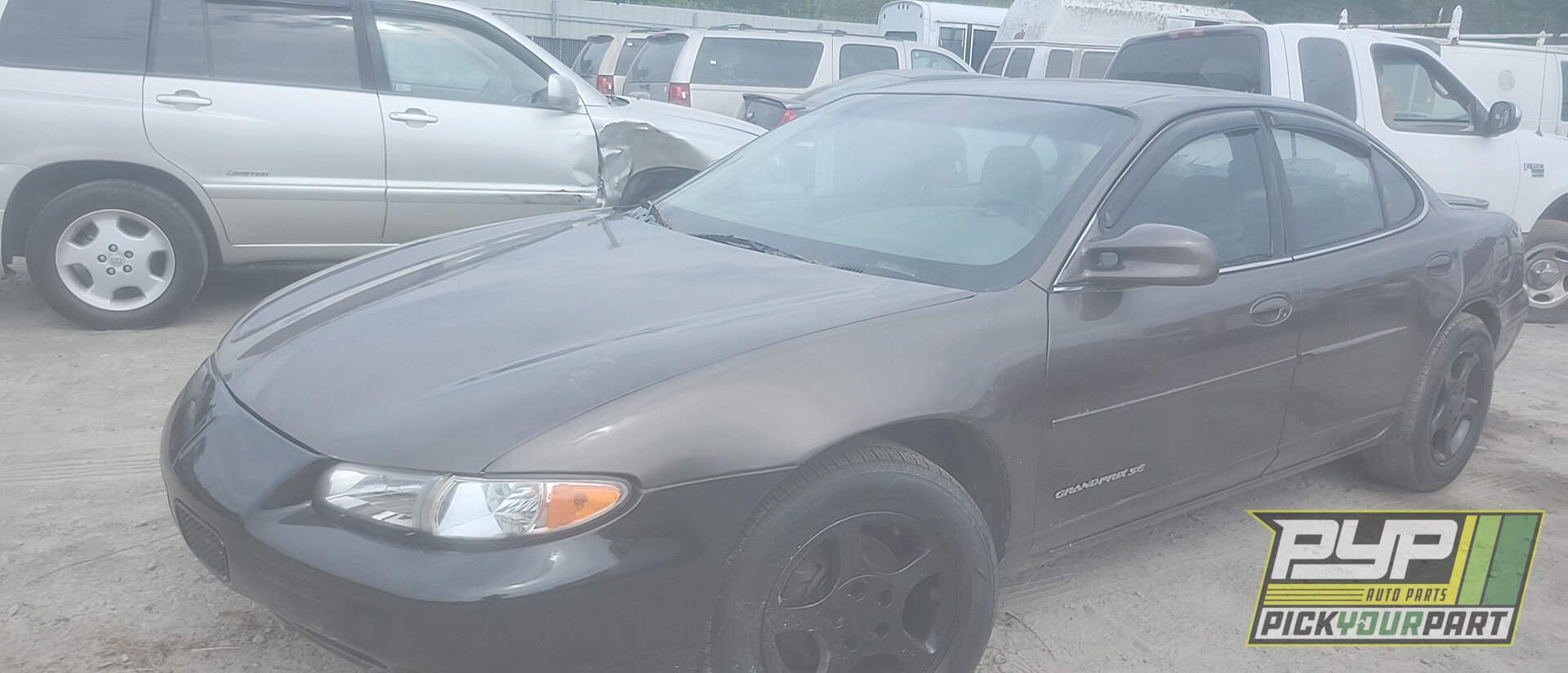 Photo of 1999 Pontiac Grand Prix