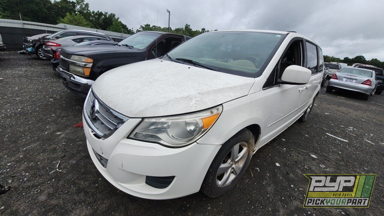 Photo of 2011 Volkswagen Routan