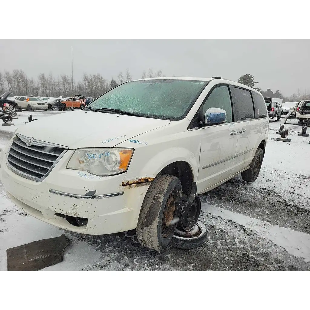 Photo of 2010 Chrysler Town & Country