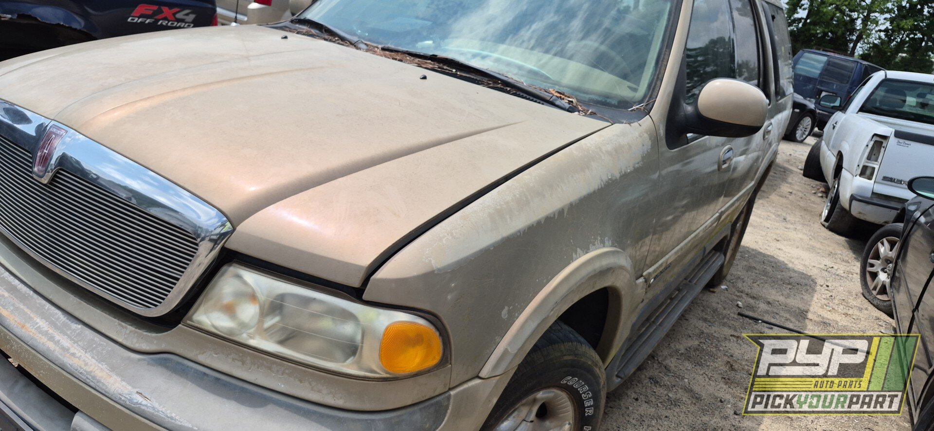 Photo of 1999 Lincoln Navigator