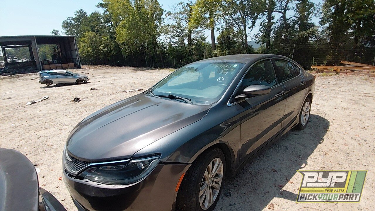 Photo of 2015 Chrysler 200
