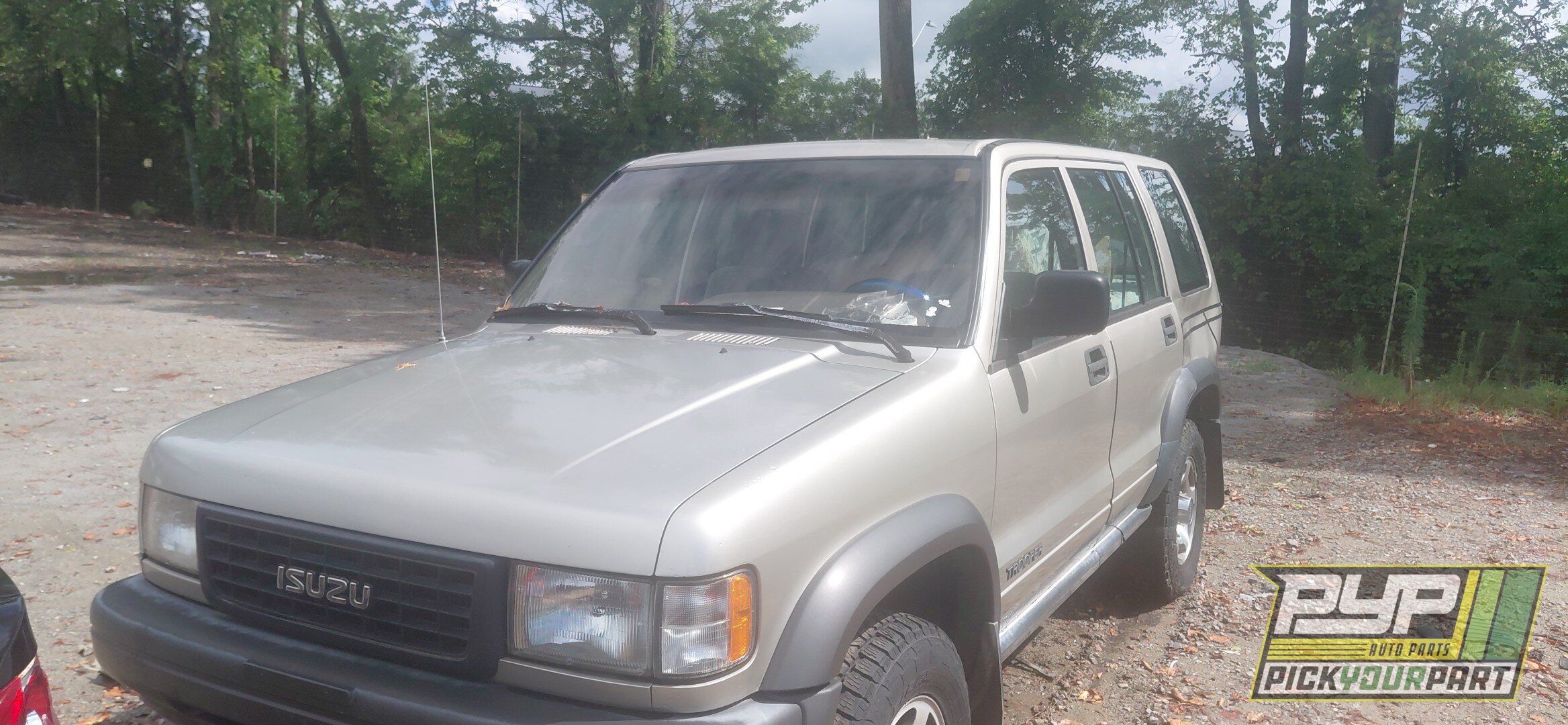 Photo of 1996 Isuzu Trooper