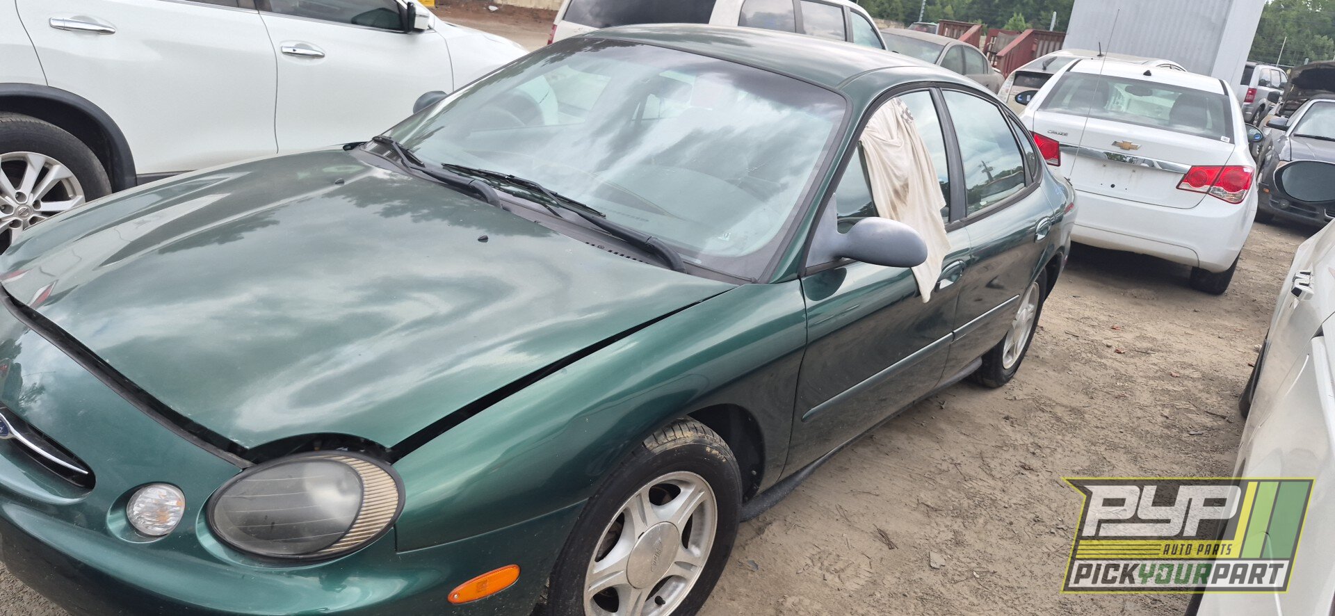 Photo of 1999 Ford Taurus
