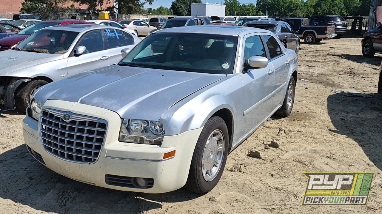 Photo of 2005 Chrysler 300