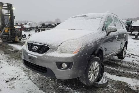 Photo of 2012 Kia Rondo