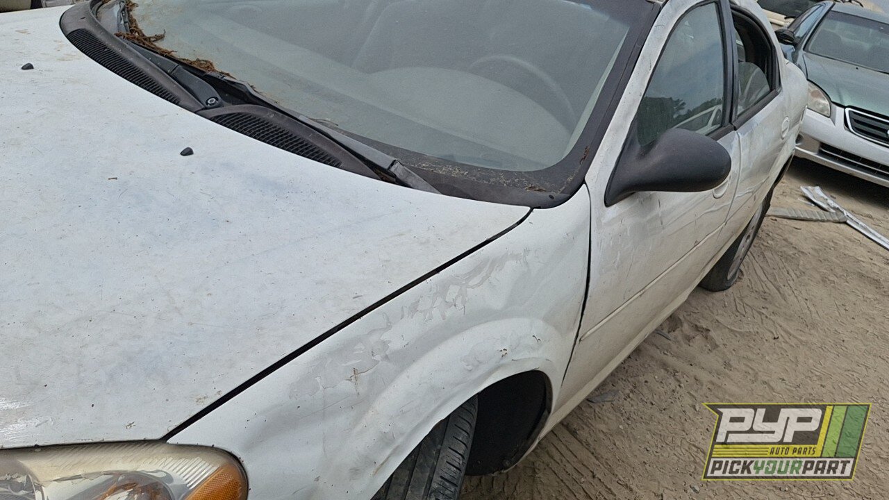 Photo of 2005 Dodge Stratus