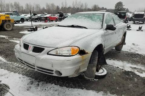 Photo of 2004 Pontiac Grand Am