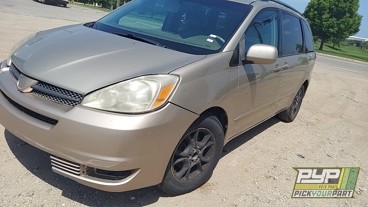 Photo of 2005 Toyota Sienna