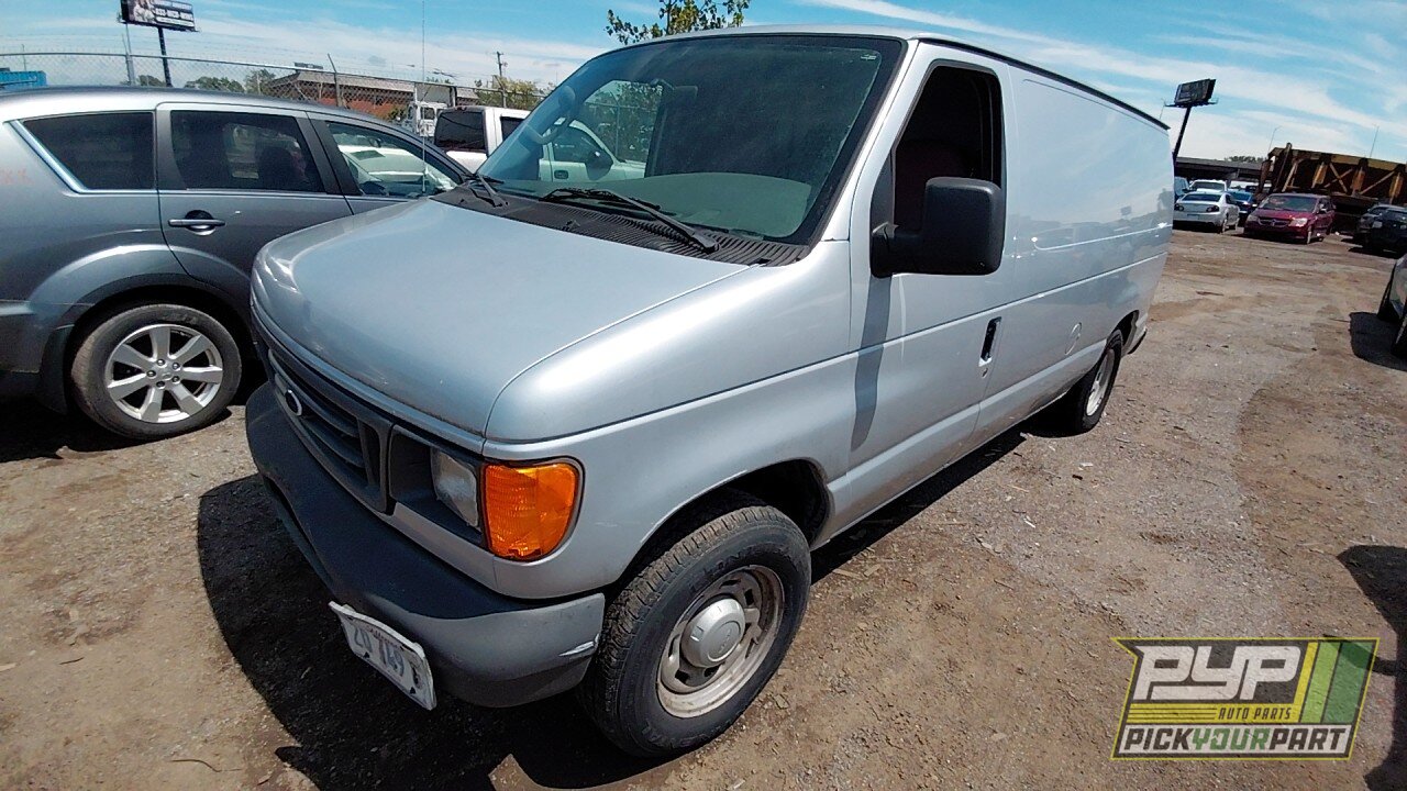 Photo of 2005 Ford E-150