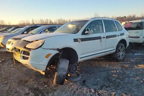 Photo of 2005 Porsche Cayenne