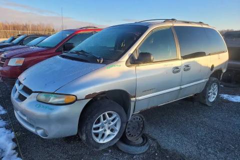 Photo of 2000 Dodge Caravan