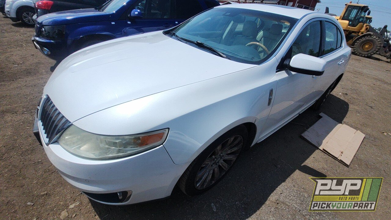 Photo of 2010 Lincoln Mks