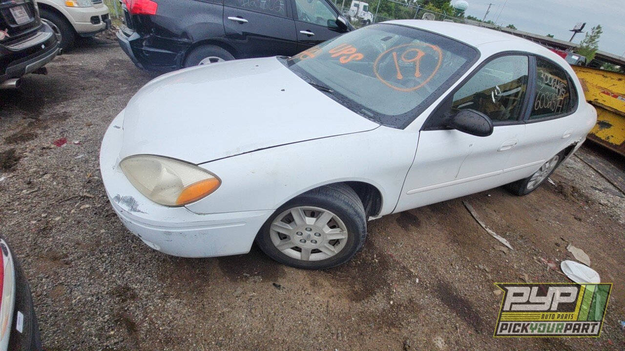 Photo of 2006 Ford Taurus