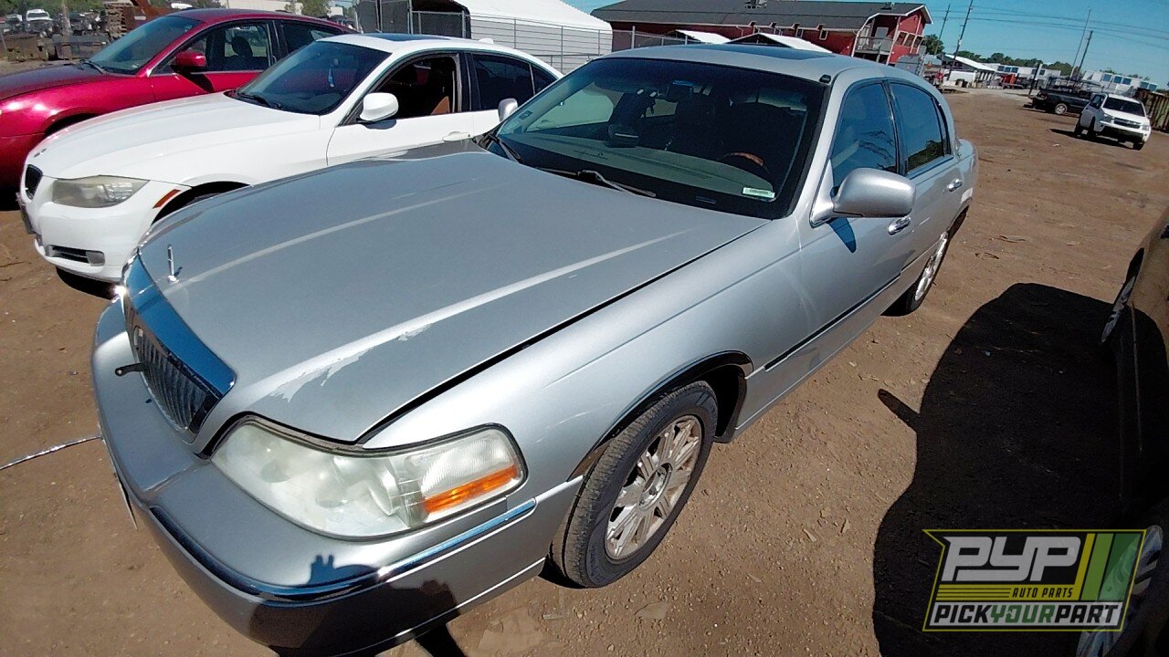 Photo of 2007 Lincoln Town Car