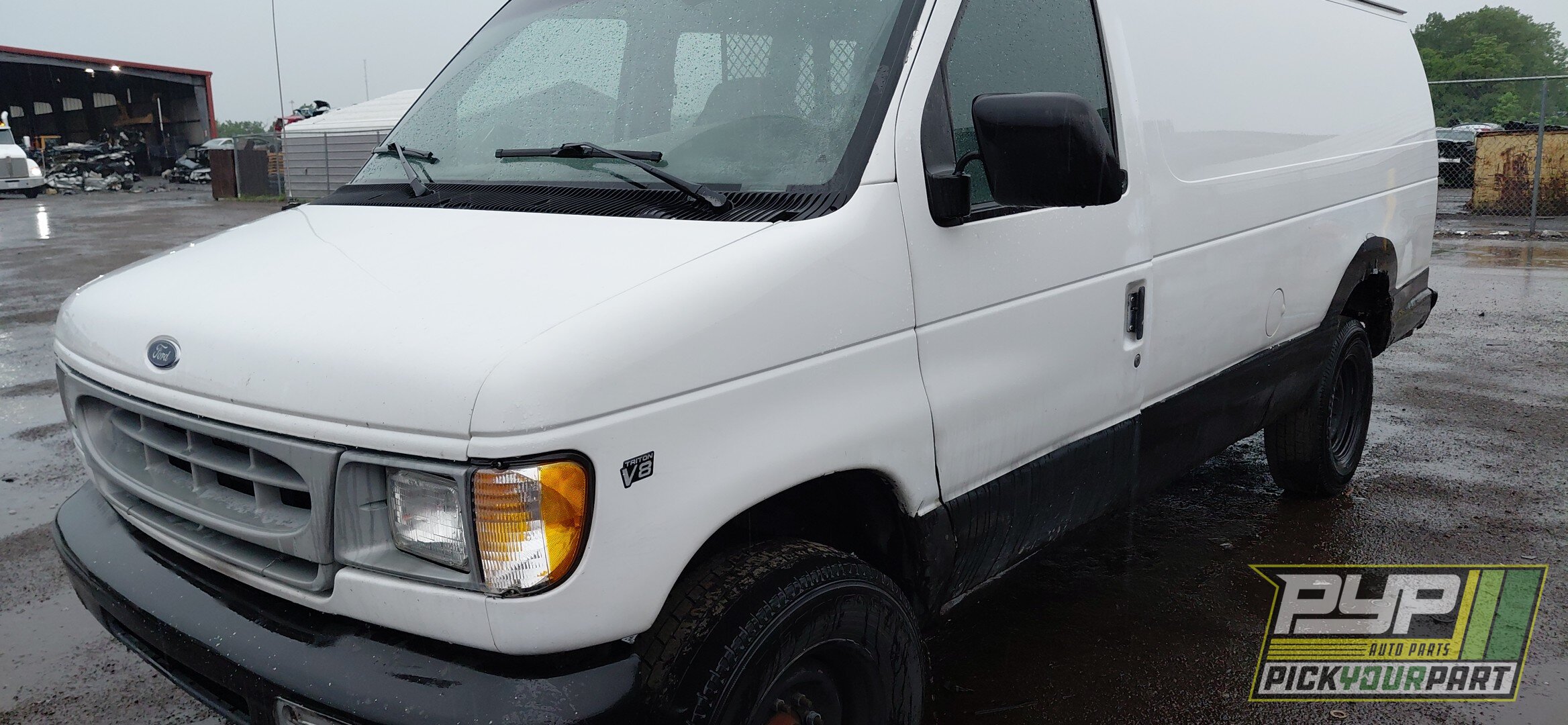 Photo of 1998 Ford E-250 Econoline