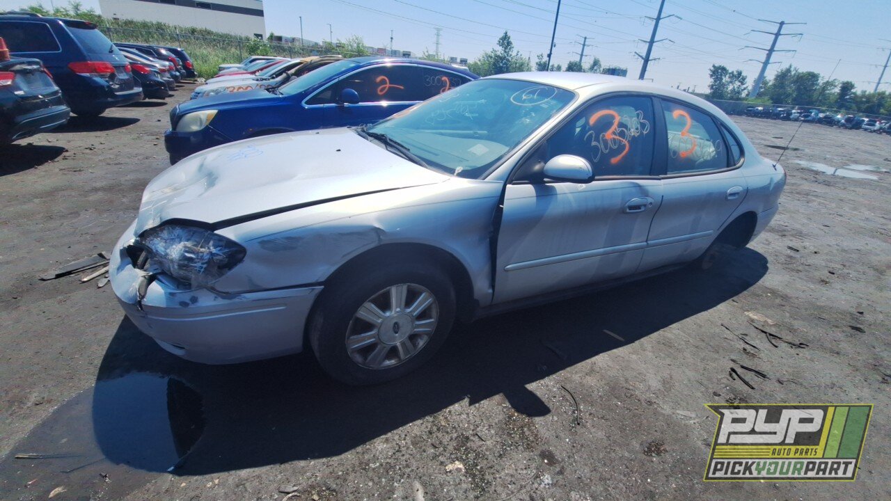 Photo of 2005 Ford Taurus