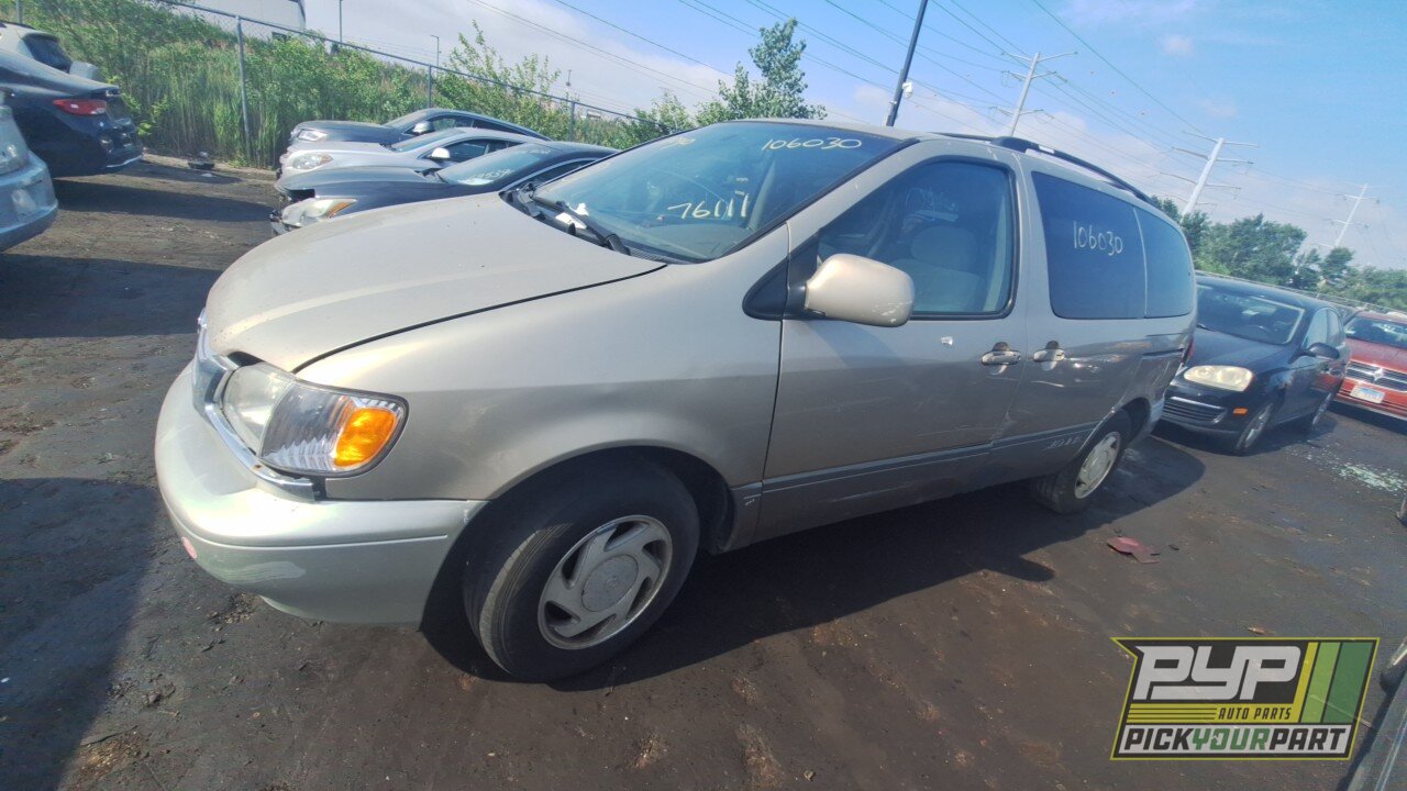 Photo of 2002 Toyota Sienna