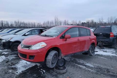 Photo of 2010 Nissan Versa