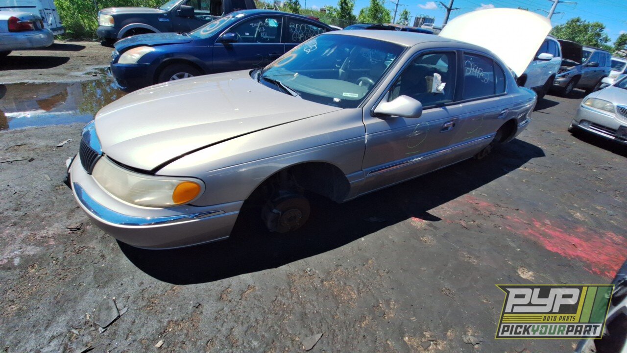 Photo of 2001 Lincoln Continental