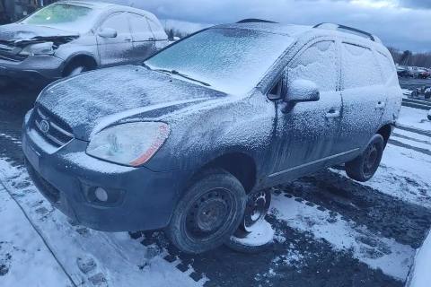 Photo of 2009 Kia Rondo