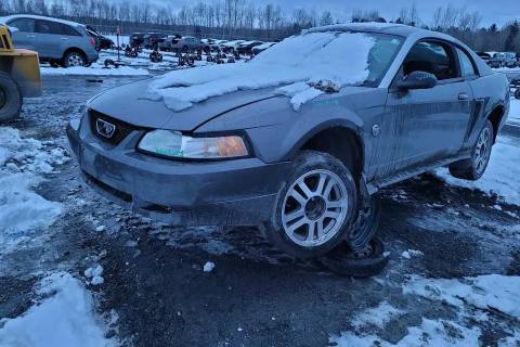 Photo of 2004 Ford Mustang