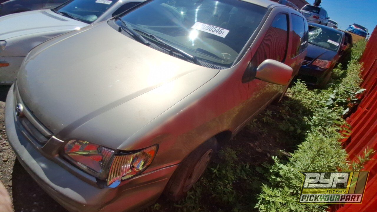 Photo of 2003 Toyota Sienna