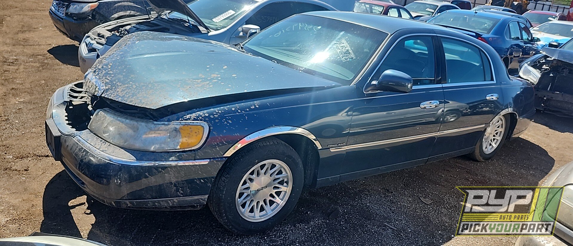 Photo of 1998 Lincoln Town Car