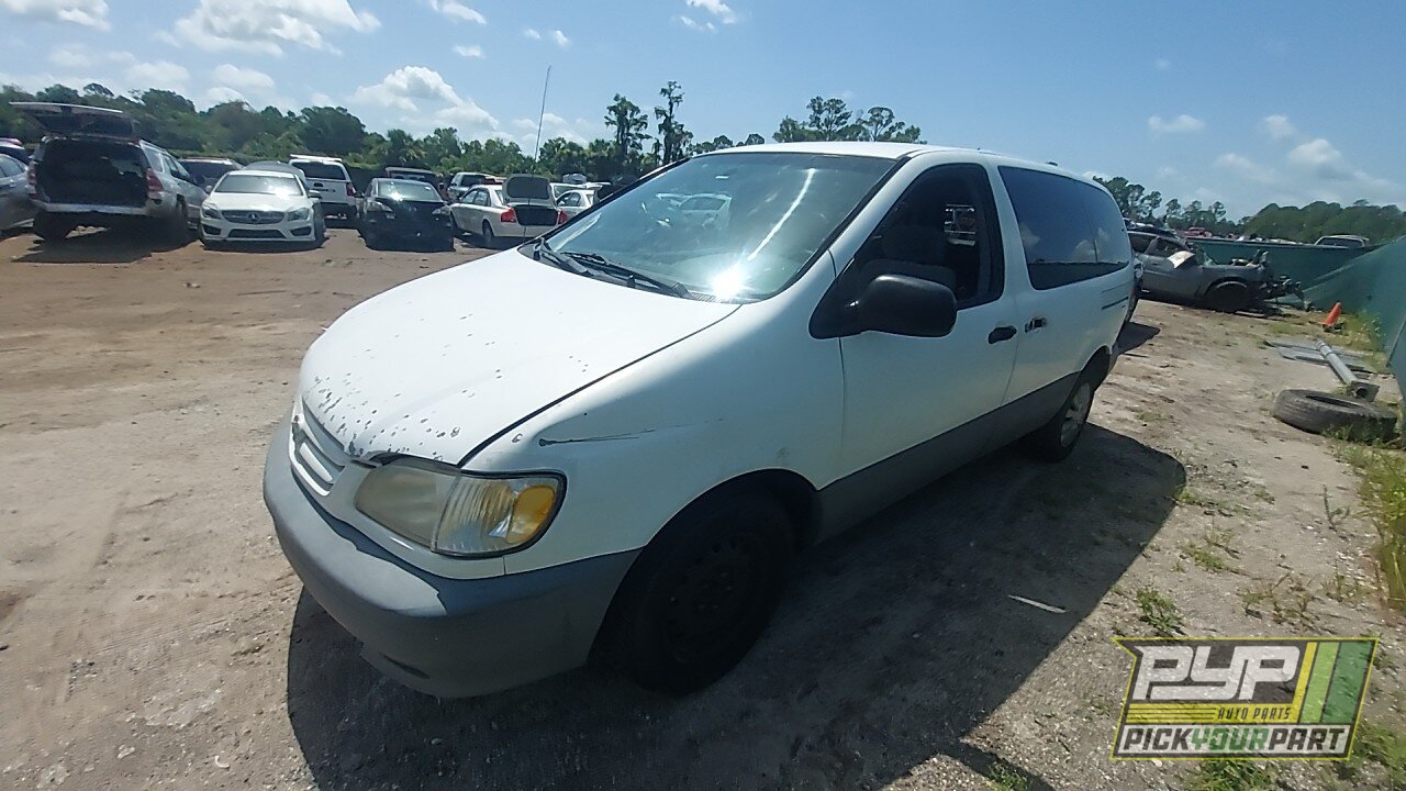 Photo of 2001 Toyota Sienna