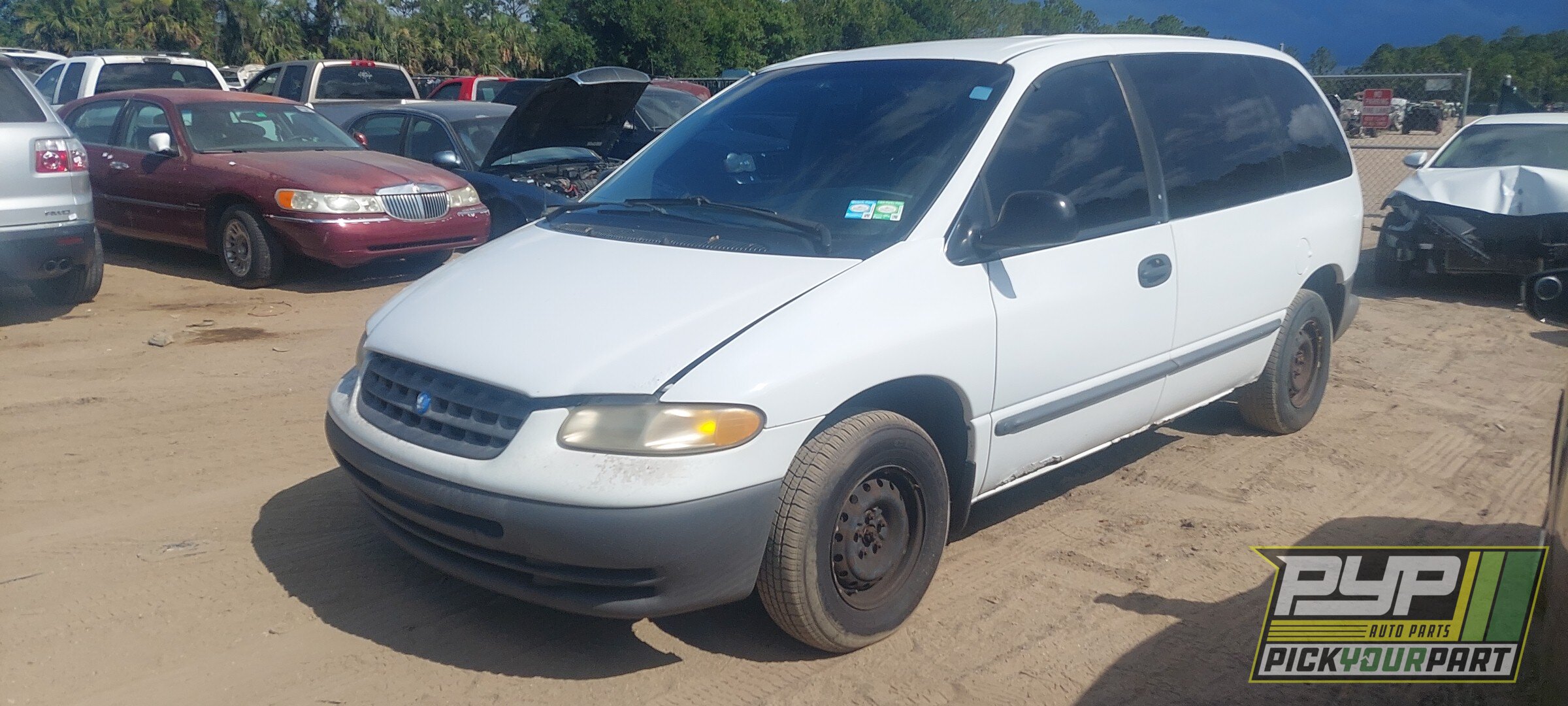 Photo of 1997 Plymouth Voyager