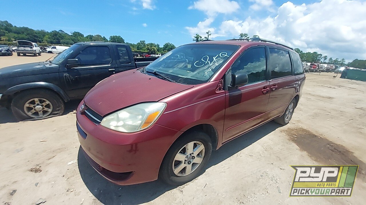 Photo of 2004 Toyota Sienna