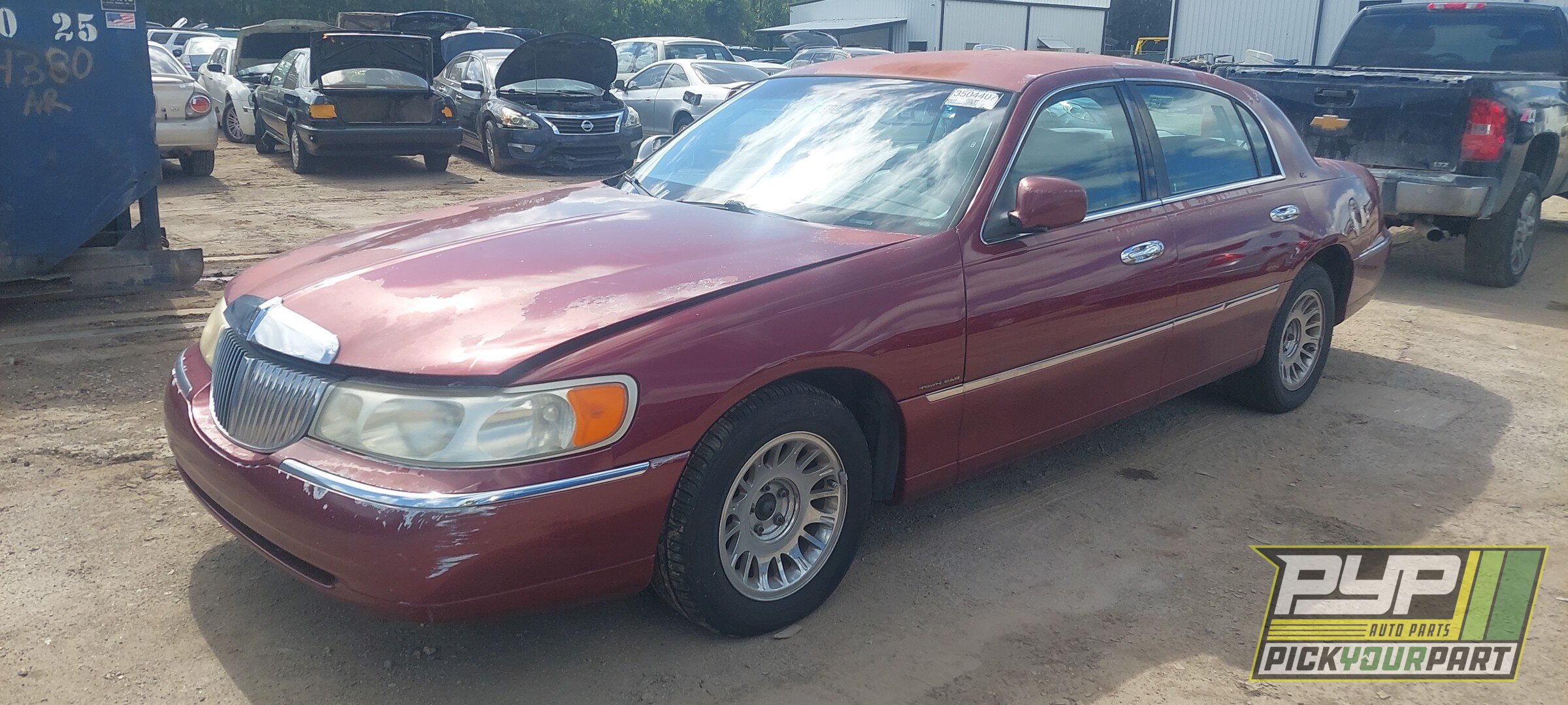 Photo of 1998 Lincoln Town Car