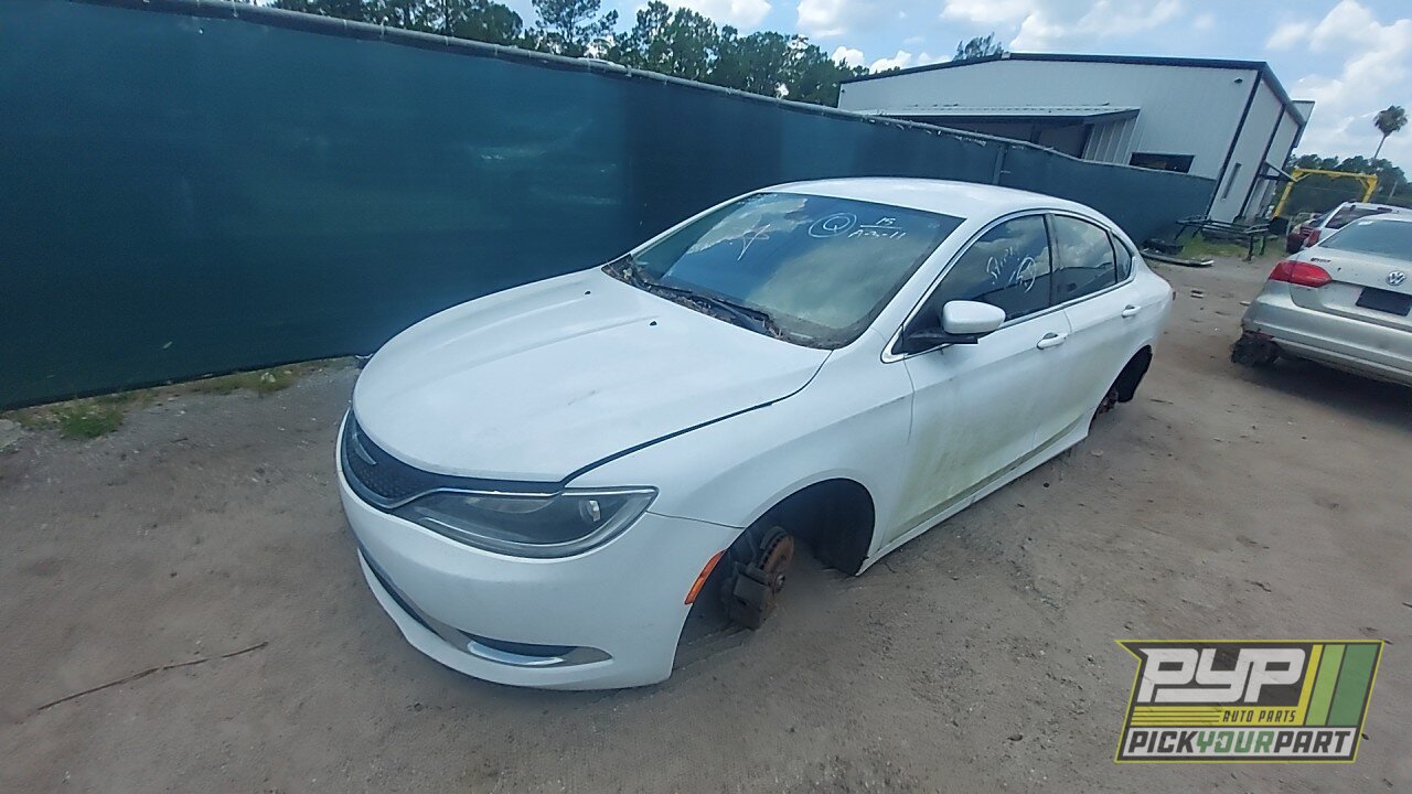 Photo of 2015 Chrysler 200