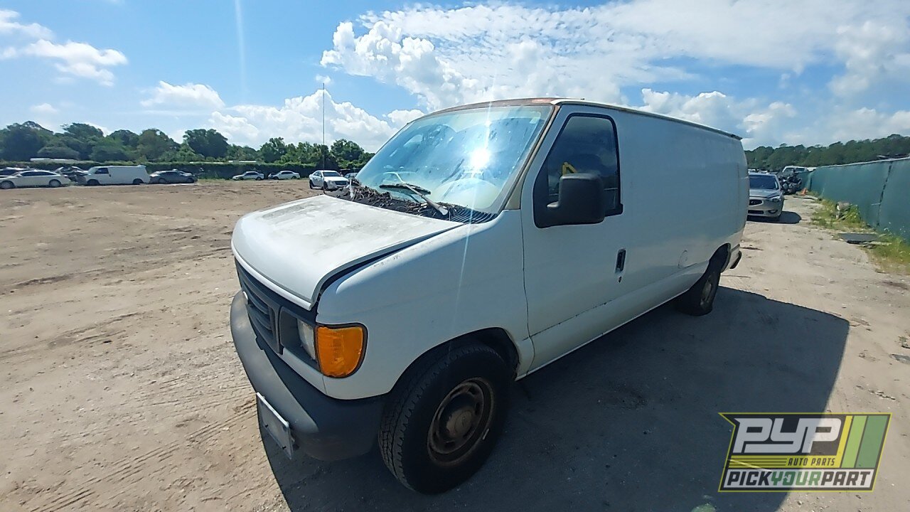 Photo of 2005 Ford E-150