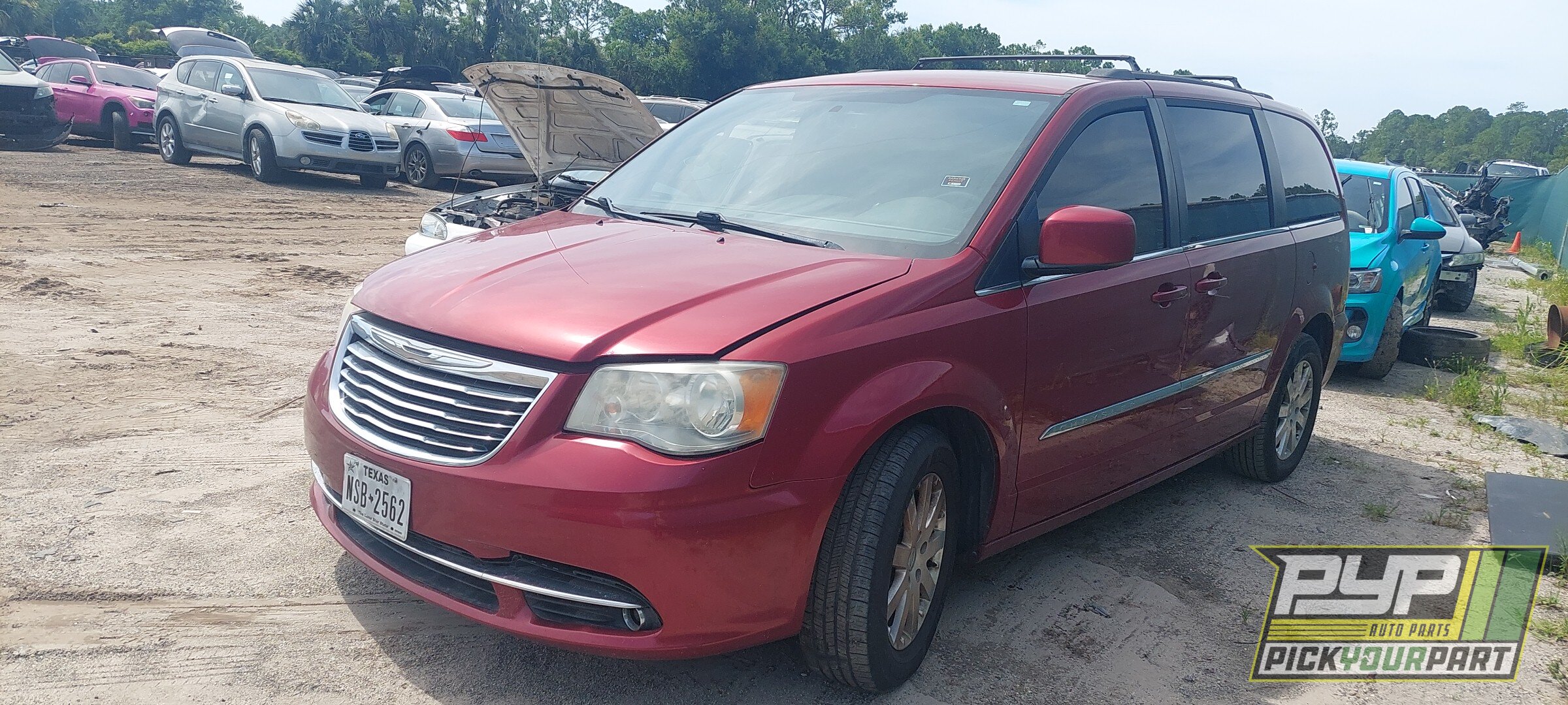 Photo of 2014 Chrysler Town & Country