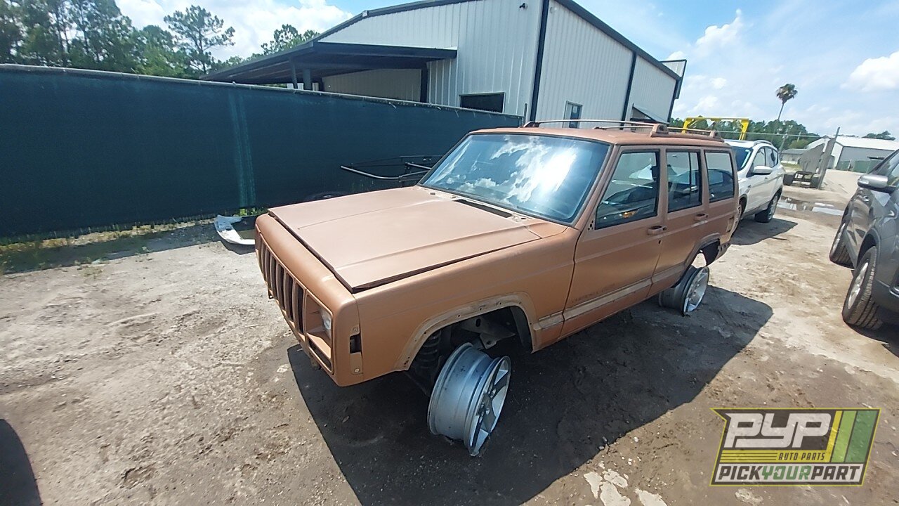 Photo of 2000 Jeep Cherokee
