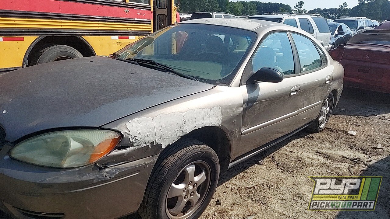 Photo of 2004 Ford Taurus