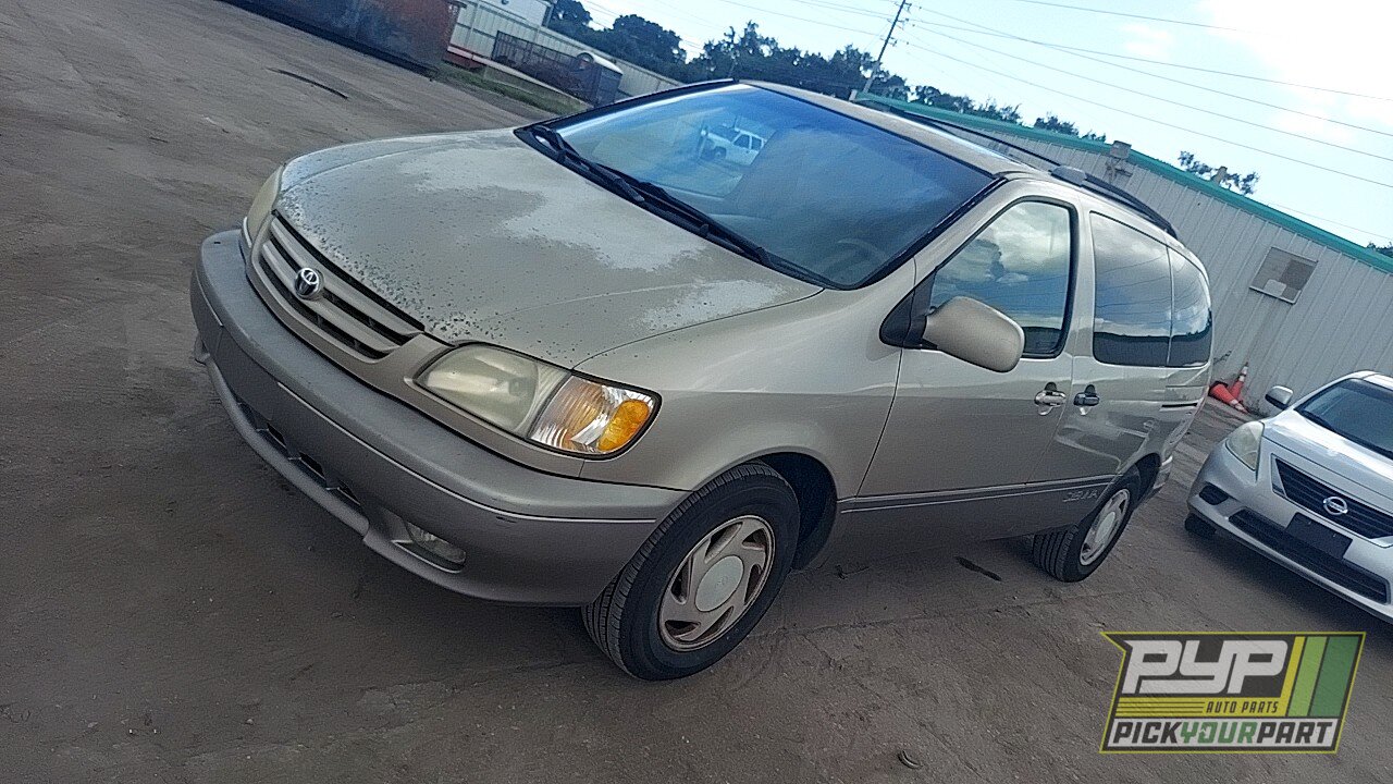 Photo of 2001 Toyota Sienna