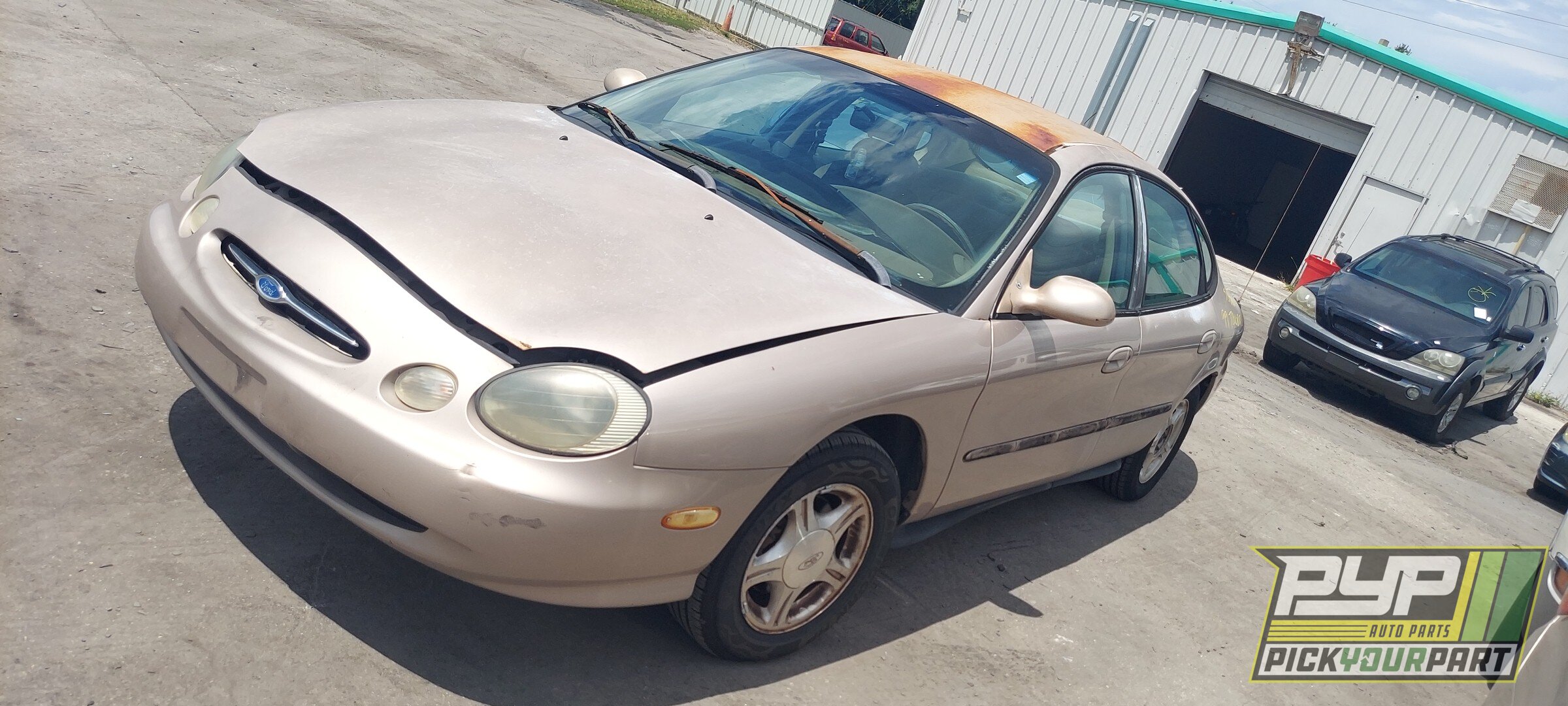 Photo of 1999 Ford Taurus