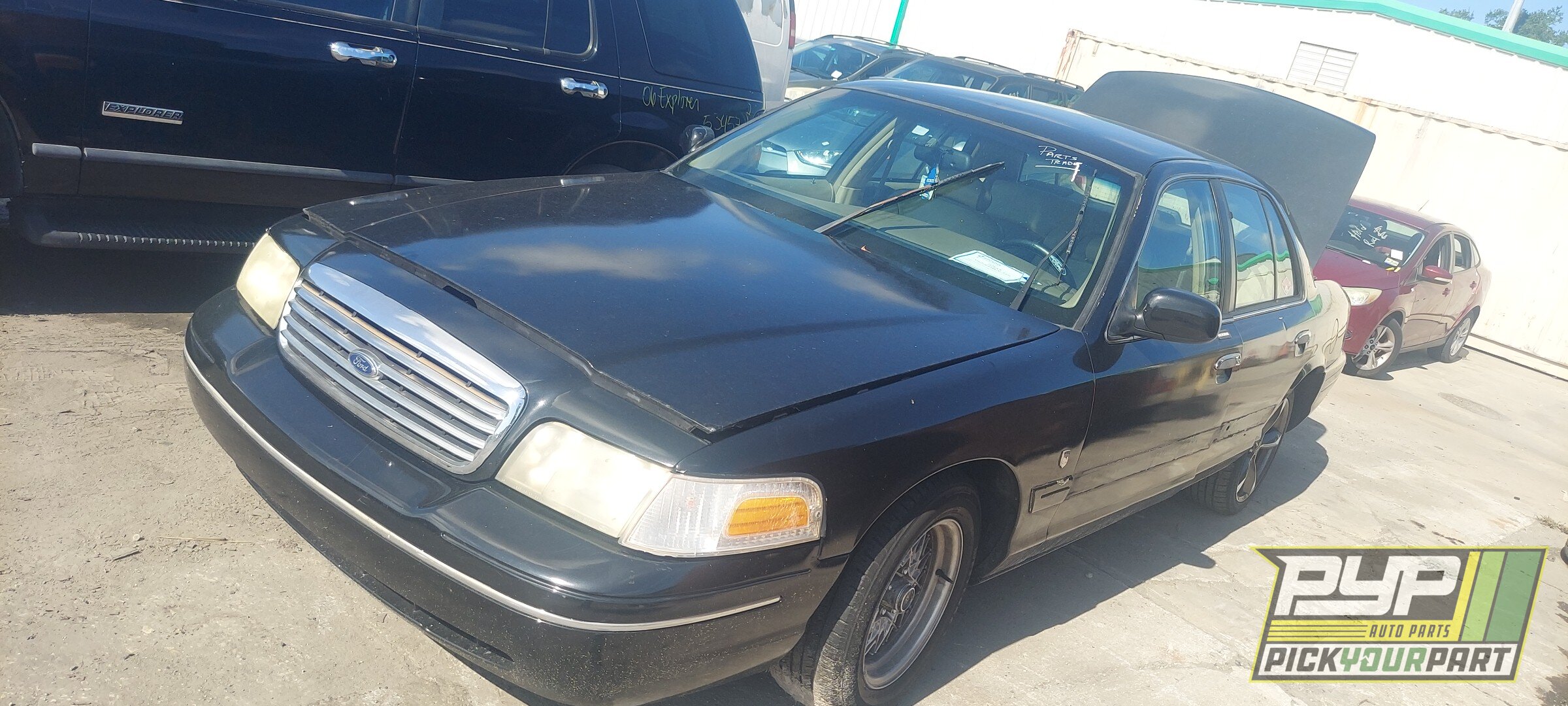 Photo of 1999 Ford Crown Victoria