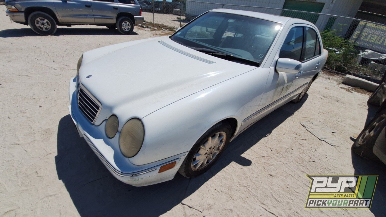 Photo of 2000 Mercedes-Benz E320
