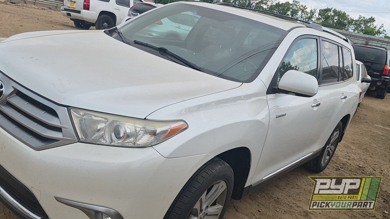 Photo of 2013 Toyota Highlander