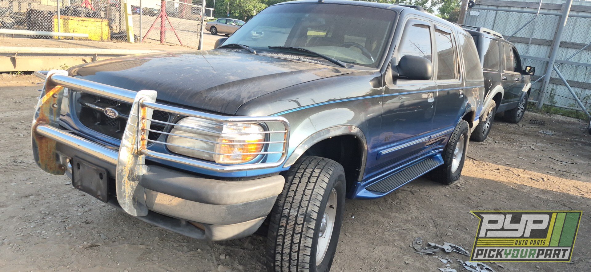 Photo of 1998 Ford Explorer