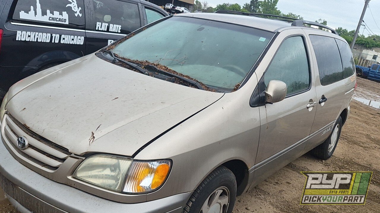 Photo of 2002 Toyota Sienna