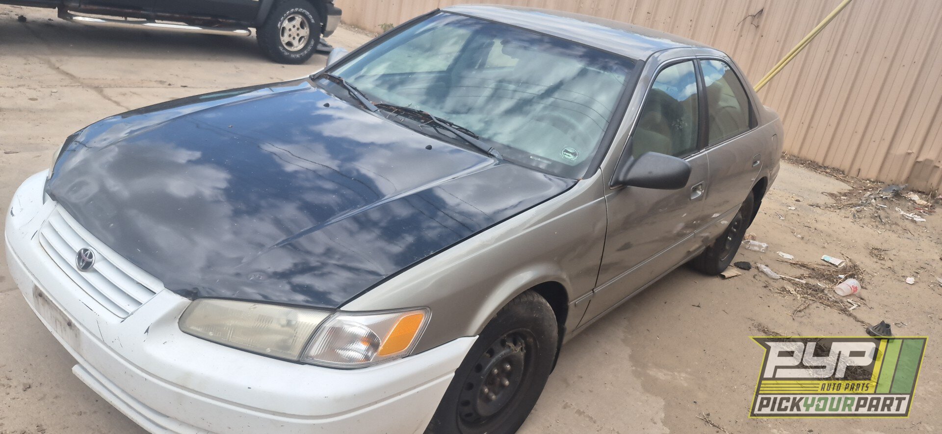 Photo of 1999 Toyota Camry