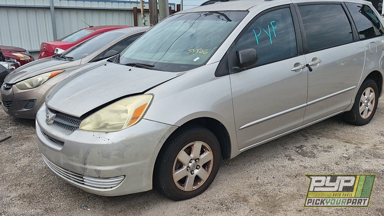 Photo of 2004 Toyota Sienna