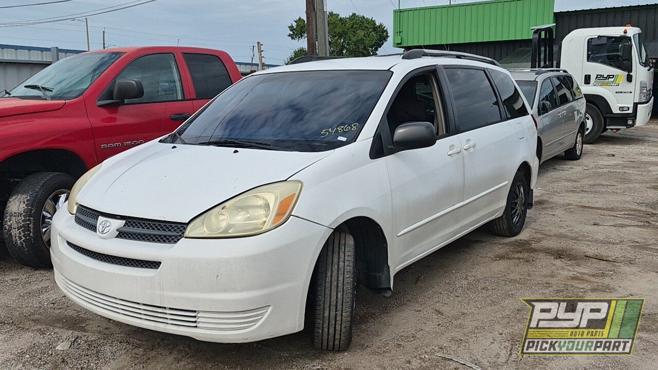 Photo of 2005 Toyota Sienna
