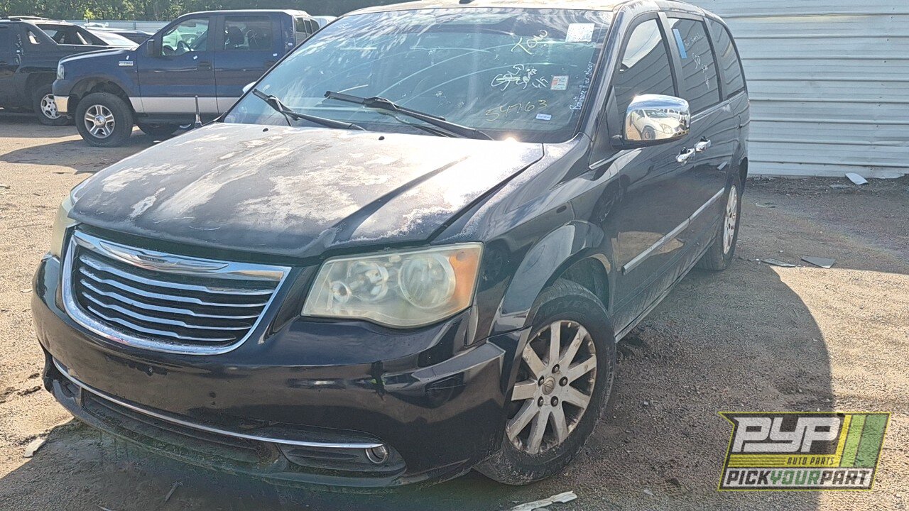 Photo of 2011 Chrysler Town & Country