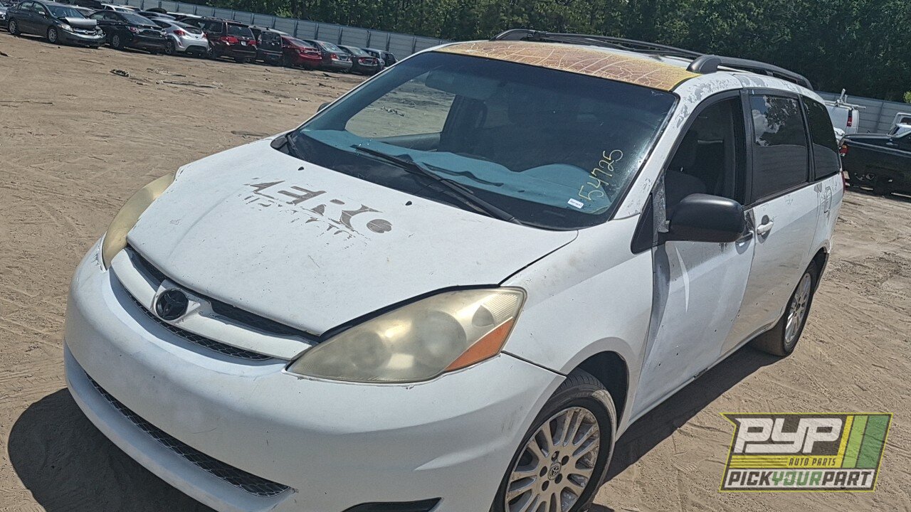 Photo of 2008 Toyota Sienna